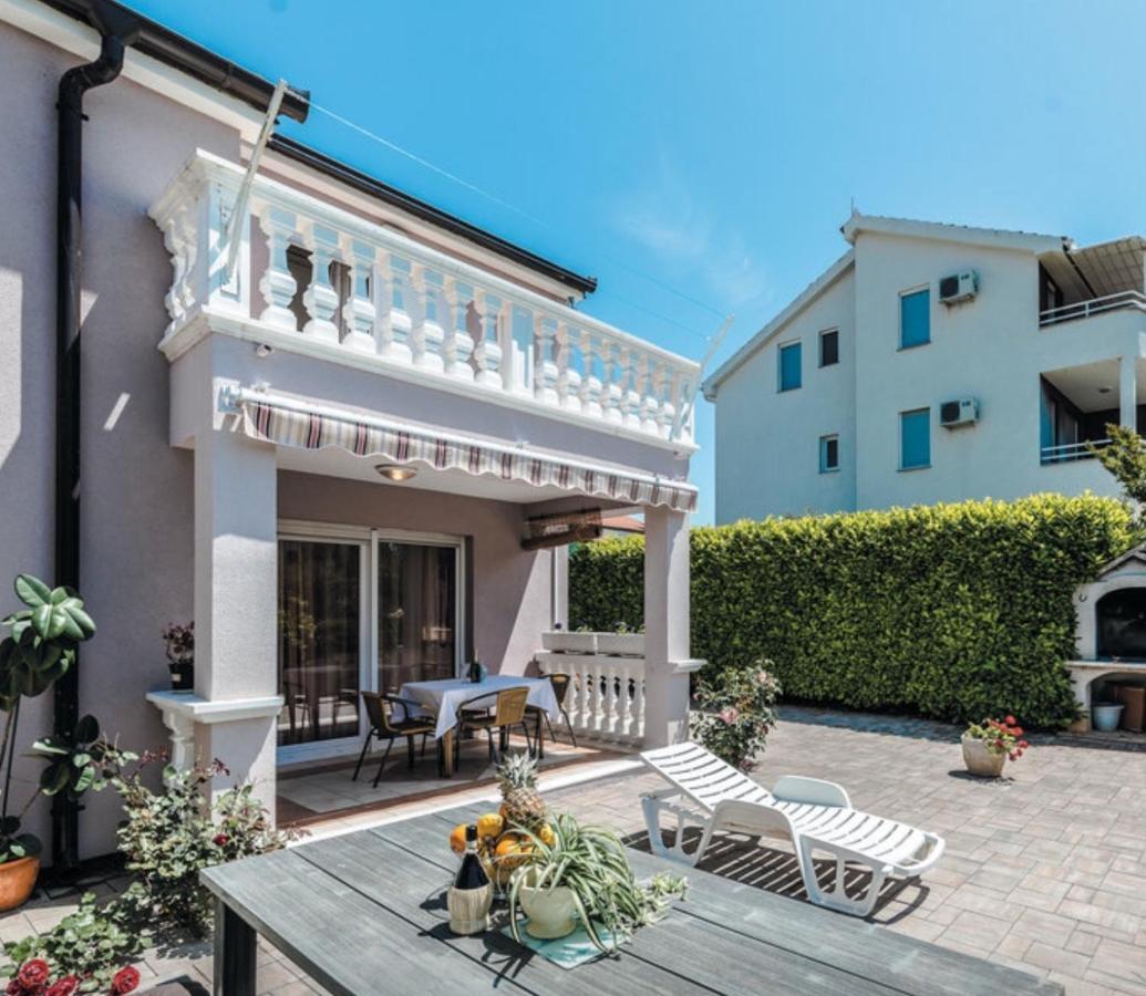Zsa Zsa Holiday Home Srima Exteriér fotografie