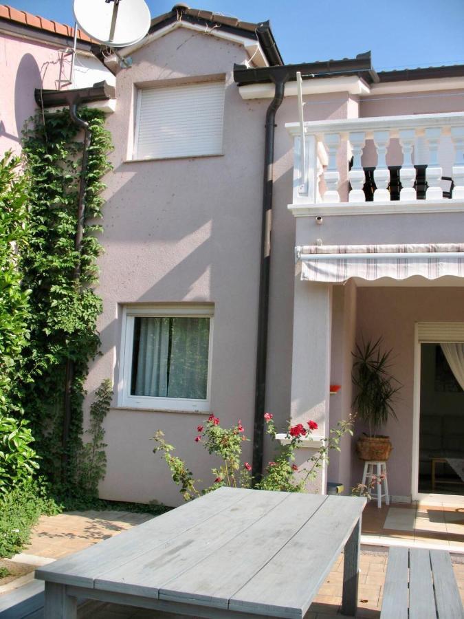 Zsa Zsa Holiday Home Srima Exteriér fotografie