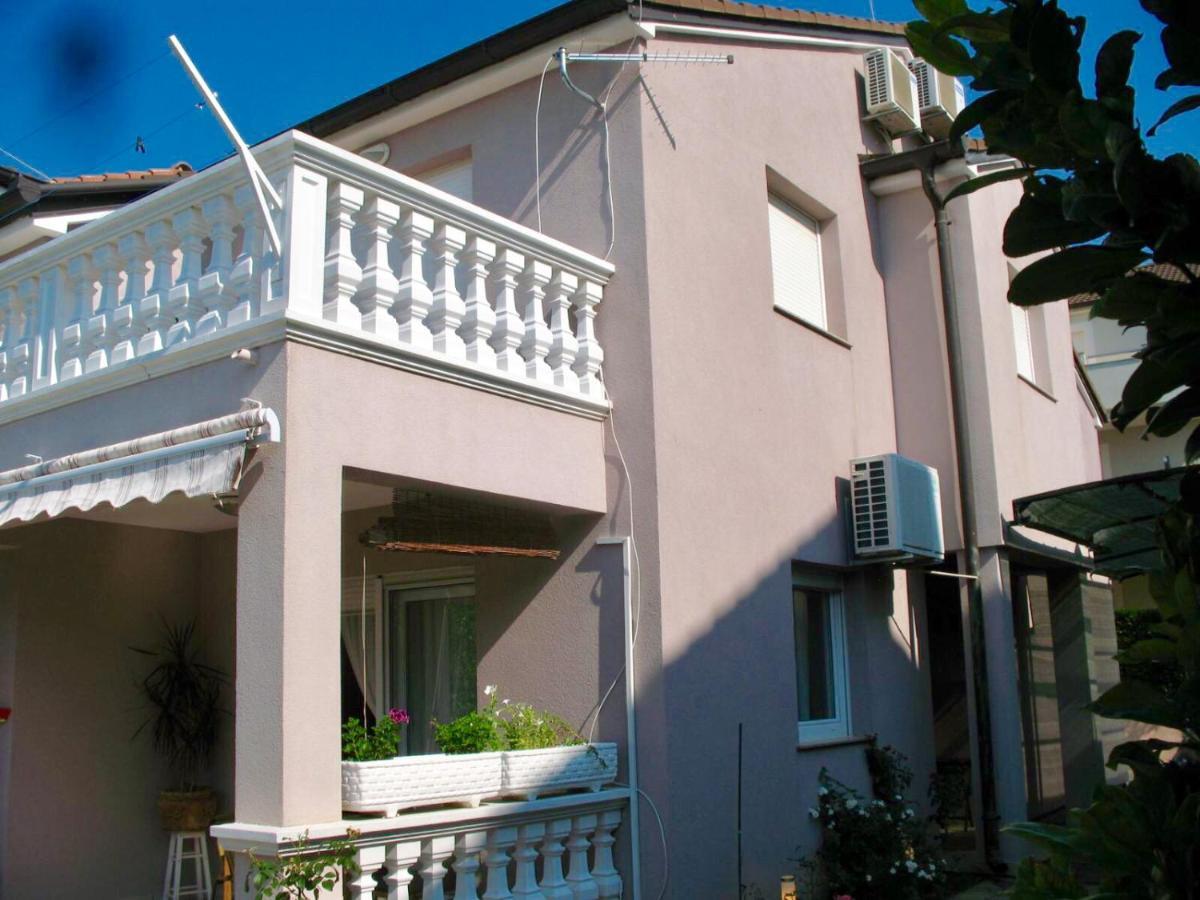 Zsa Zsa Holiday Home Srima Exteriér fotografie