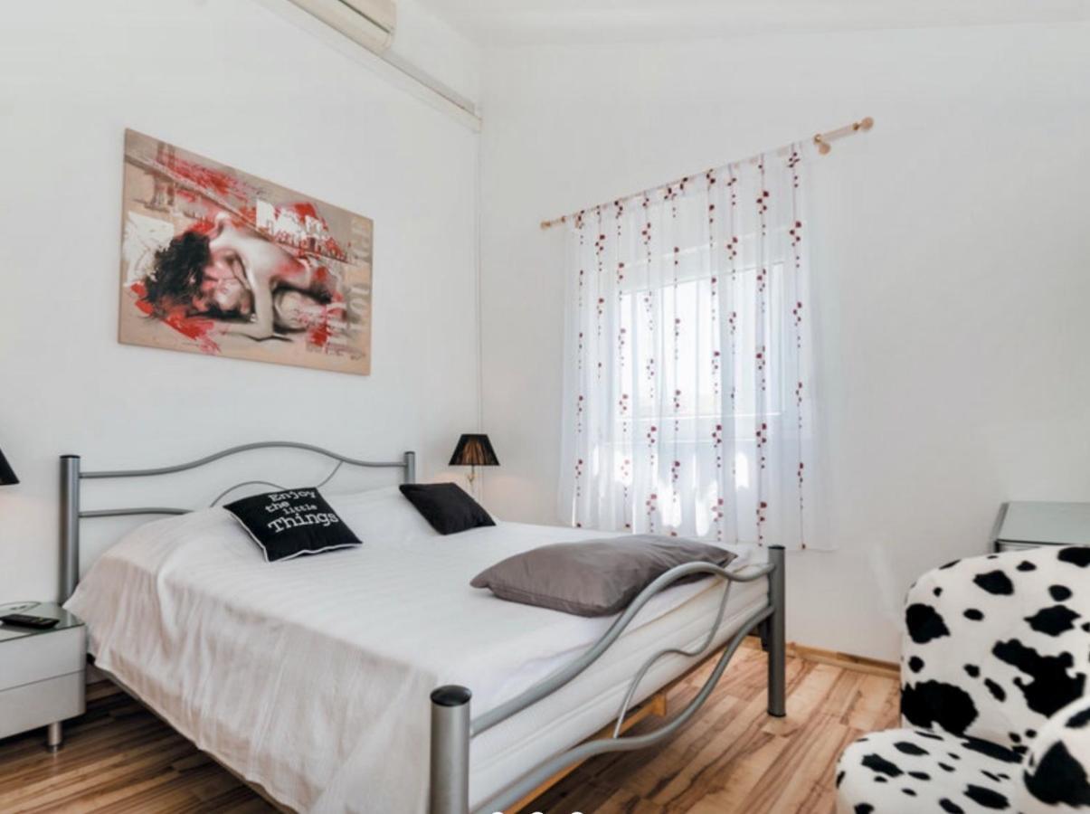 Zsa Zsa Holiday Home Srima Exteriér fotografie