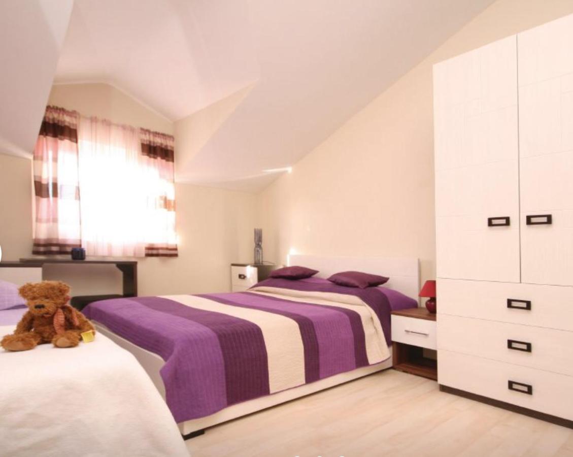 Zsa Zsa Holiday Home Srima Exteriér fotografie